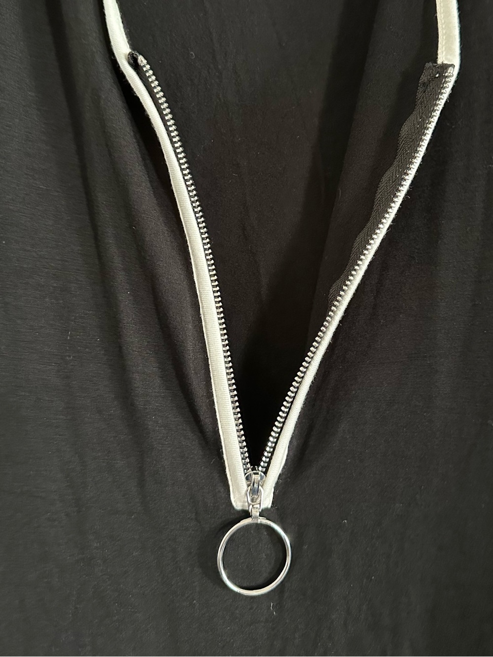 Cable & Gauge Black w/ White Zip Trim Hi-Low Tunic Top, 2X EUC - Picture 3 of 10